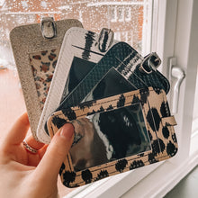 Afbeelding in Gallery-weergave laden, Kofferlabel marble snake zwart