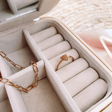 Afbeelding in Gallery-weergave laden, Armband chained up goud