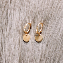 Afbeelding in Gallery-weergave laden, Oorbellen Little Coin Goud