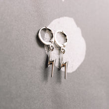 Afbeelding in Gallery-weergave laden, Oorbellen Pretty Thunder Zilver