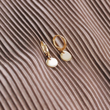 Afbeelding in Gallery-weergave laden, Oorbellen Little Coin Goud