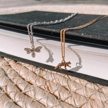 Afbeelding in Gallery-weergave laden, Ketting beautiful bee zilver