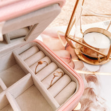 Afbeelding in Gallery-weergave laden, Sieraden reisdoosje on the road roze